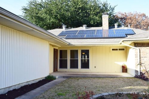 1926 Chesham Dr, Carrollton TX 75007-2403 exterior