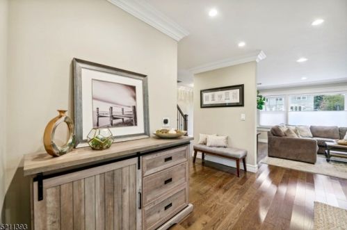 30 Highland Ave, Maplewood NJ  07040-1844 exterior