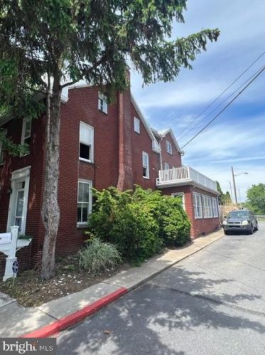 601 3rd St, Harrisburg, PA 17113-2118