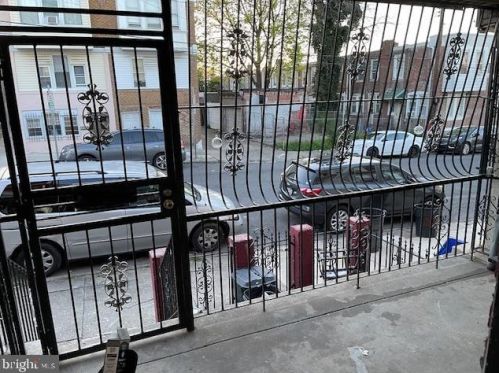 4979 2nd St, Philadelphia, PA 19120-0034