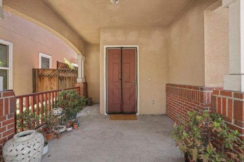 105 Beverly St, Mountain View, CA 94043-5258