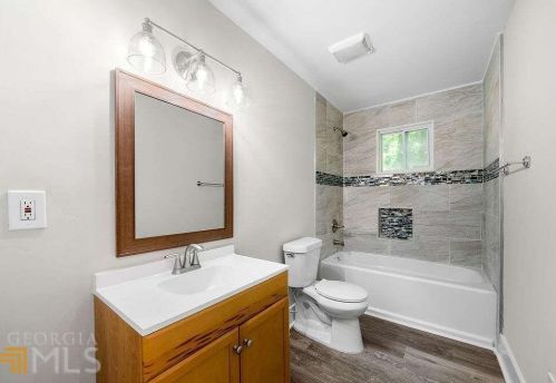 2335 Jackson Dr, Atlanta GA  30344-5404 exterior