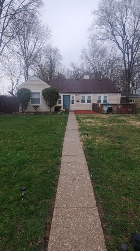 350 Riverside Dr, Dolton, IL 60419-1443
