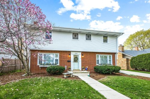 101 Leslie Ln, Villa Park, IL 60181-3136