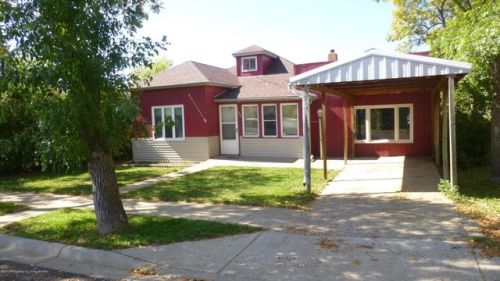 205 5th St, Fryburg, ND 58622-7237