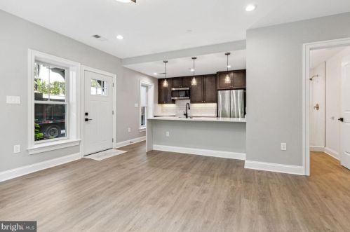 9111 Sligo Crk Pkwy, Silver Spring MD 20901-3361 exterior