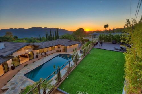 3001 Cloudcrest Rd, Glendale CA  91214-1304 exterior