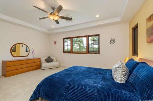 4761 Farmers Rd, Honolulu HI  96816-5445 exterior