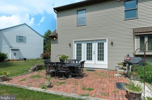 2616 Standardbred Dr, Lancaster PA  17603-4161 exterior