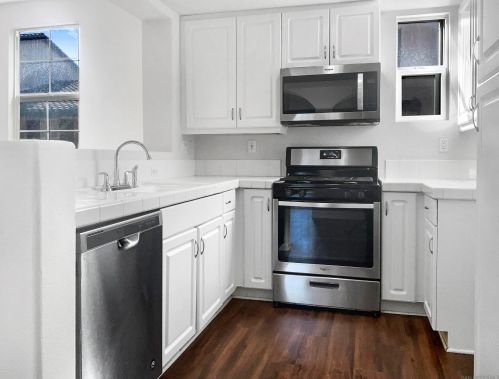 762 Castaway Cv, San Diego, CA 92154-5835
