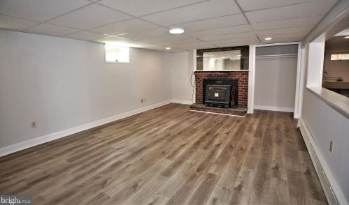 24 Hillside Rd, Princeton NJ  08540-3436 exterior