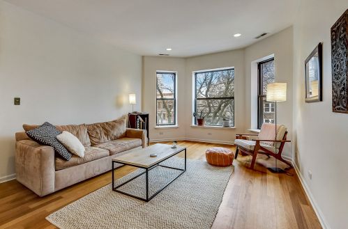5224 Winthrop Ave, Chicago, IL 60640-2320