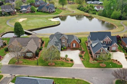 252 Sycamore Ridge Dr, Redland, NC 27006-7477