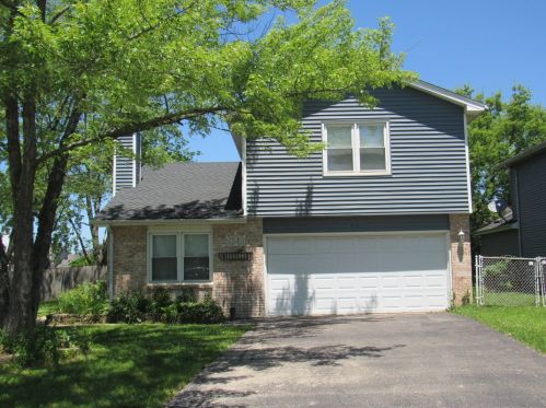 1319 Chattanooga Trl, Carol Stream IL  60188-9015 exterior