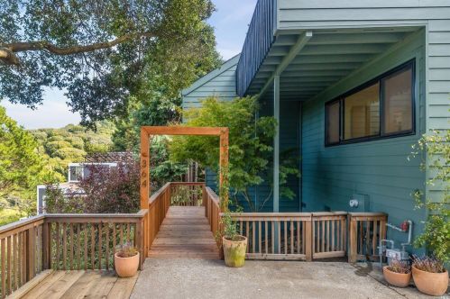 364 Carrera Dr, Mill Valley, CA 94941-5404