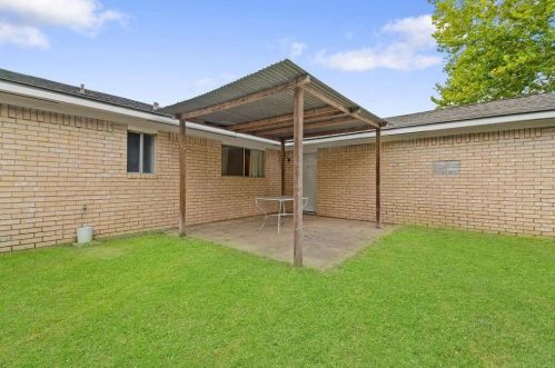 521 Gardenia St, Angleton TX 77515-4865 exterior