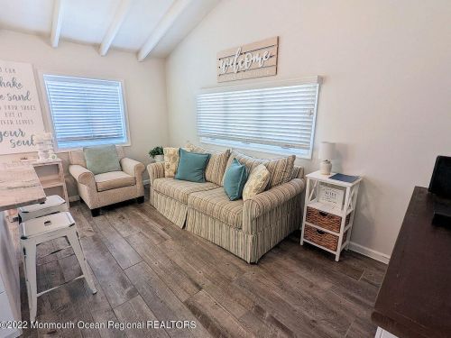 31 Amberjack Way, Lavallette NJ  08735-1506 exterior