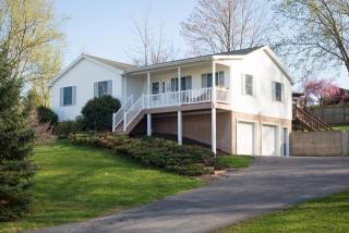 770 Ridgeville Ln, Harrisonburg, VA 22801-8728