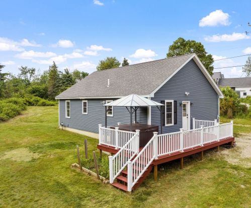 101 Pleasant St, Chichester, NH 03258-6324