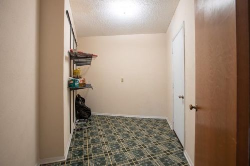 6208 Bellhurst Ct, Fort Worth TX  exterior