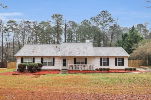 387 Lora Smith Rd, Newnan, GA 30265-1967