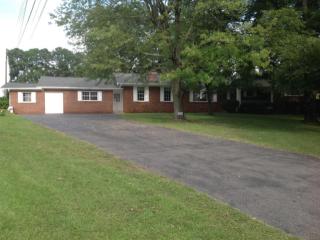 3830 Forestview Dr, Cleveland, TN 37312-3912