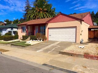 25834 Bryn Mawr Ave, Hayward, CA 94542-1962