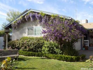 2701 Villa Ramon Dr, Ceres, CA 95307-3442