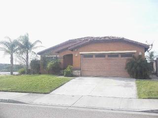 6394 Pintail Way, Fontana, CA 92336-1064