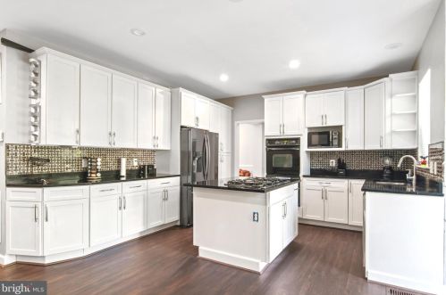 14505 Kestral Ct, Woodbridge, VA 22193-3087