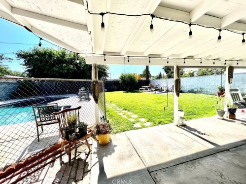 11641 Mossler St, Anaheim CA  92804-6741 exterior