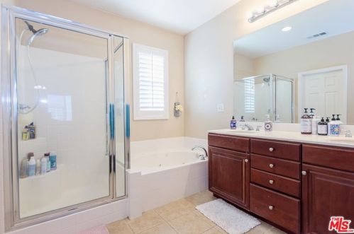 44034 Marbella St, Lancaster CA 93536-6856 exterior