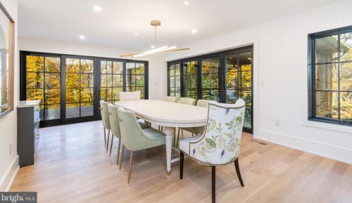 603 Gravers Ln, Philadelphia PA 19118-2806 exterior