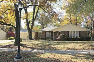 6301 Post Oak Rd, Peoria, IL 61615-2734