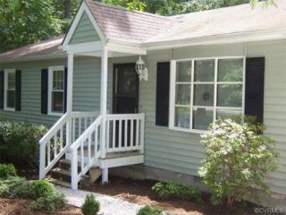 10208 Edgecliff Ln, Chesterfield, VA 23832-3638