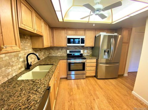 13961 Marina Dr, Denver, CO 80014-3783