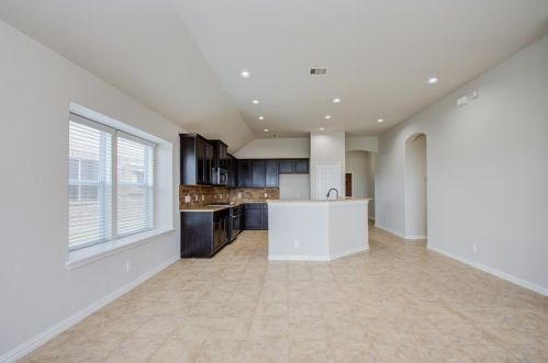 5611 Jay Thrush Dr, Richmond TX 77407 exterior