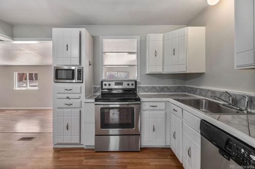 15876 Cornell Pl, Denver CO  80013-1620 exterior