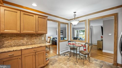 13 Rosalind Dr, Trenton NJ  08648-3245 exterior