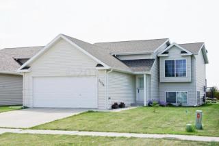 2228 60th Ave, Fargo, ND 58104-7299