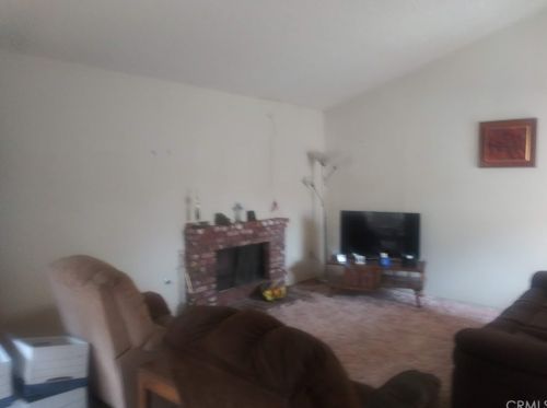 5385 Gridley Way, Riverside, CA 92505-2422