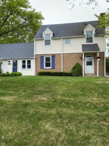 2135 Miraflores Ave, Waukegan, IL 60087-4003