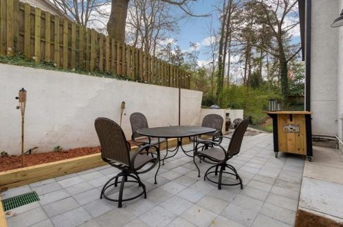 71 Hardeman Rd, Atlanta GA  30342-2529 exterior