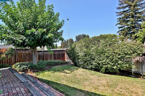 1793 Sattler Dr, Concord CA  94519-1422 exterior