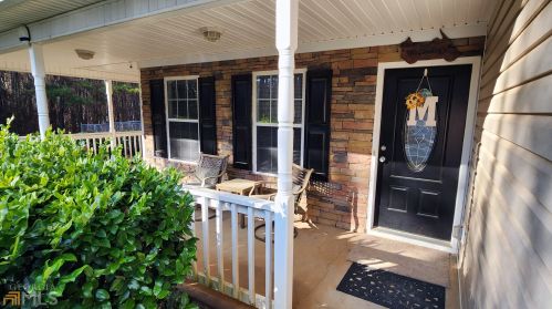 205 Shadowbrook Trce, Porterdale, GA 30016-7744