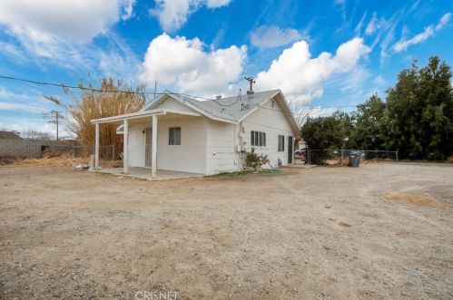 44704 16th St, Lancaster, CA 93534-2818