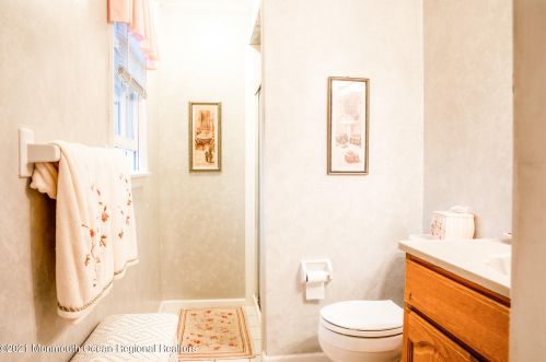 14 Cornell Ct, Tinton Falls NJ 07724-9720 exterior