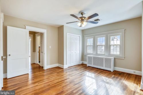 8401 Cedar St, Silver Spring MD 20910-4324 exterior