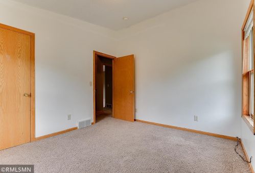 1061 Desoto St, Saint Paul MN  55130-3846 exterior