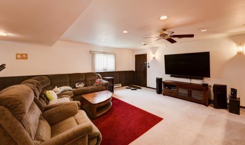 9525 Southwood Dr, Hammond IN 46321-3021 exterior